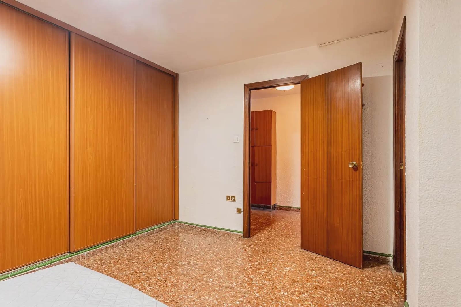 4 soveværelse Lejlighed til salg i Valencia by - € 280.000 (Ref: 9758163)