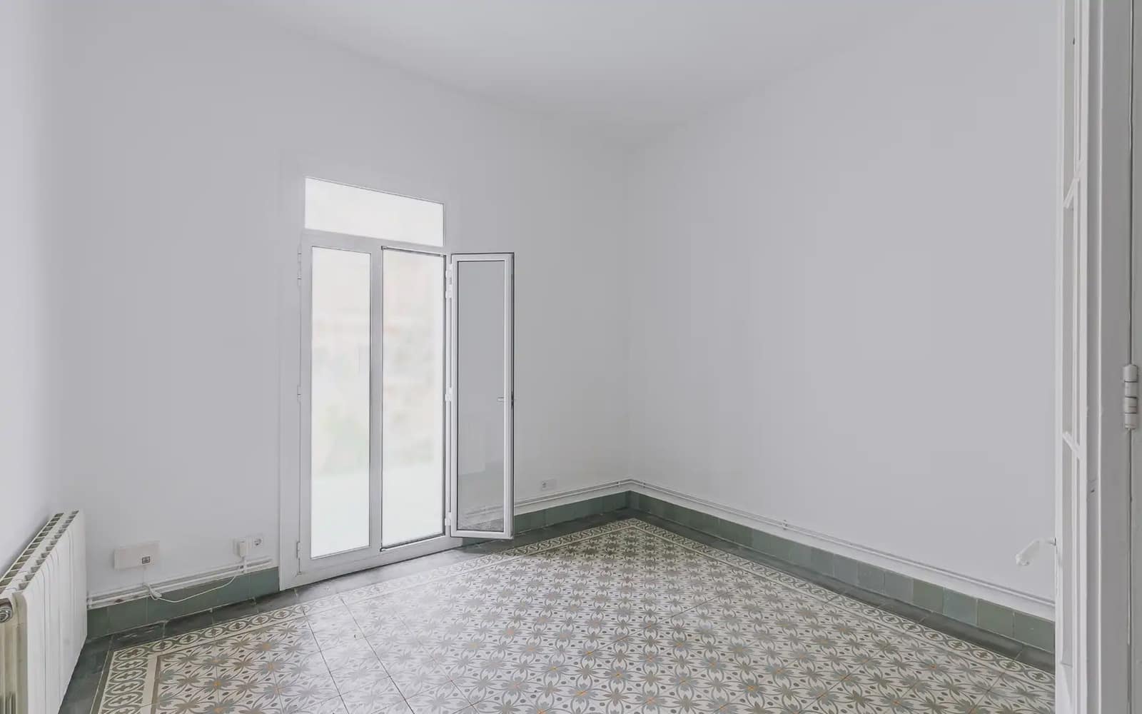 5 soveværelse Villa til salg i Barcelona by - € 750.000 (Ref: 9758823)