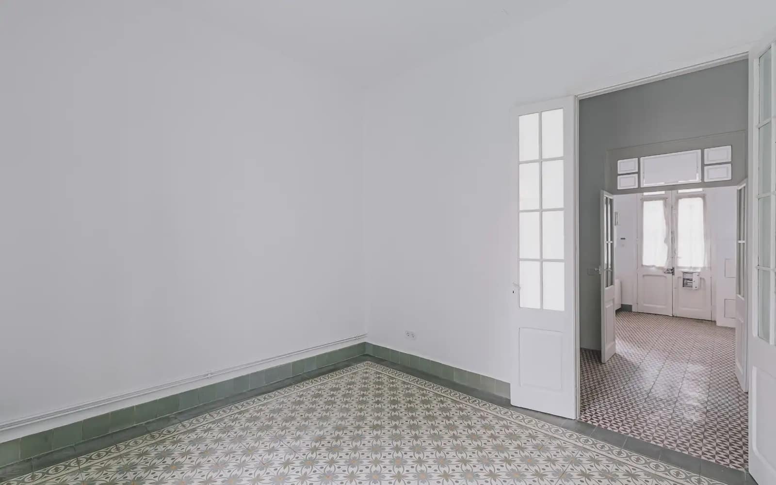 5 soveværelse Villa til salg i Barcelona by - € 750.000 (Ref: 9758823)