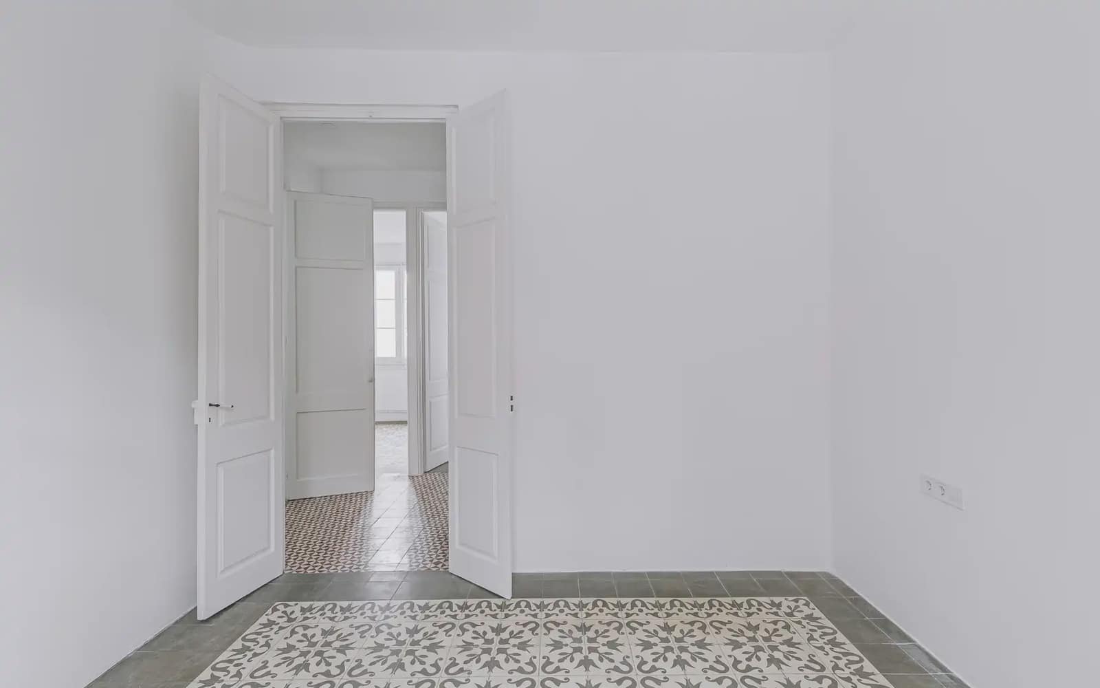 5 soveværelse Villa til salg i Barcelona by - € 750.000 (Ref: 9758823)