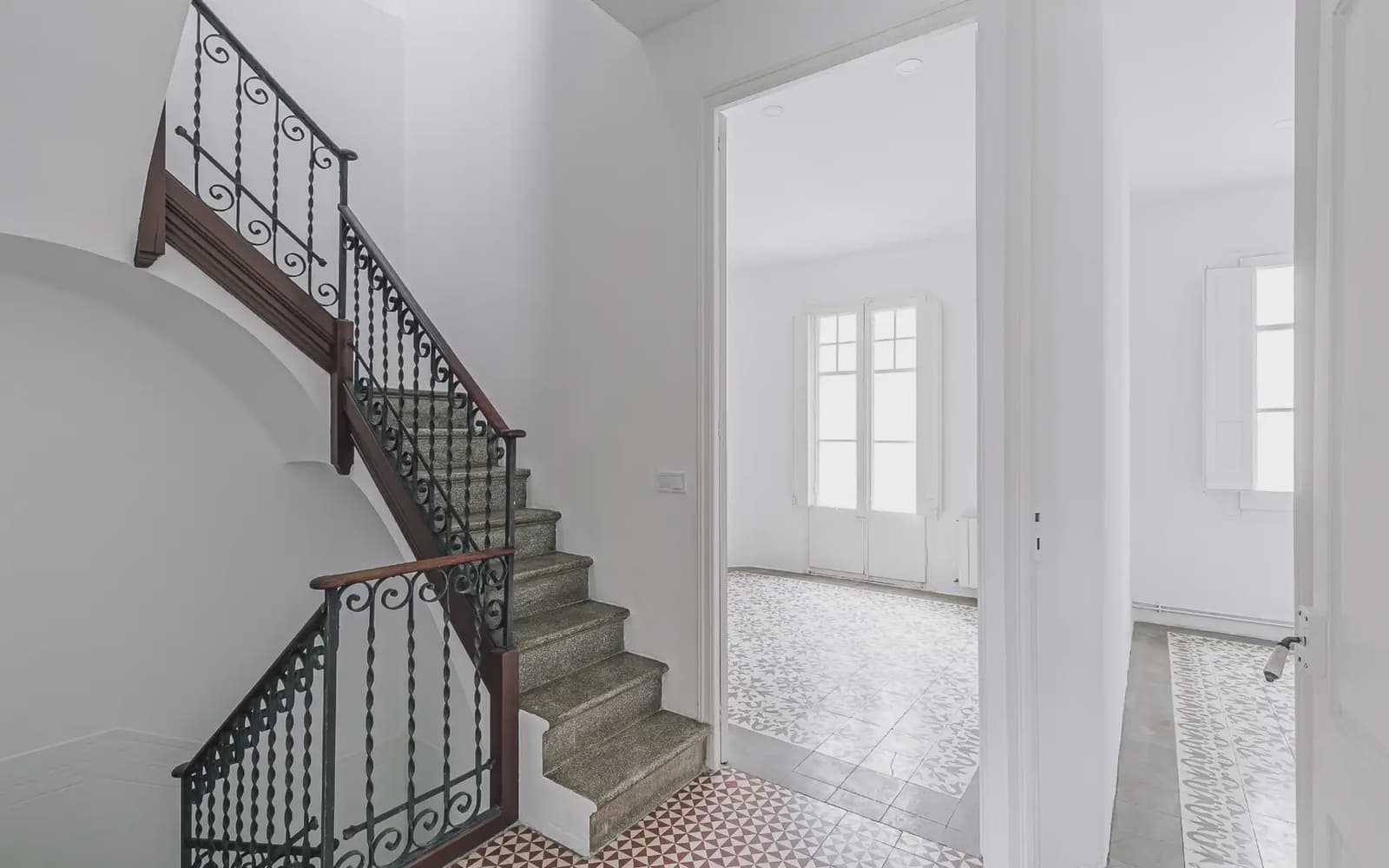 5 soveværelse Villa til salg i Barcelona by - € 750.000 (Ref: 9758823)