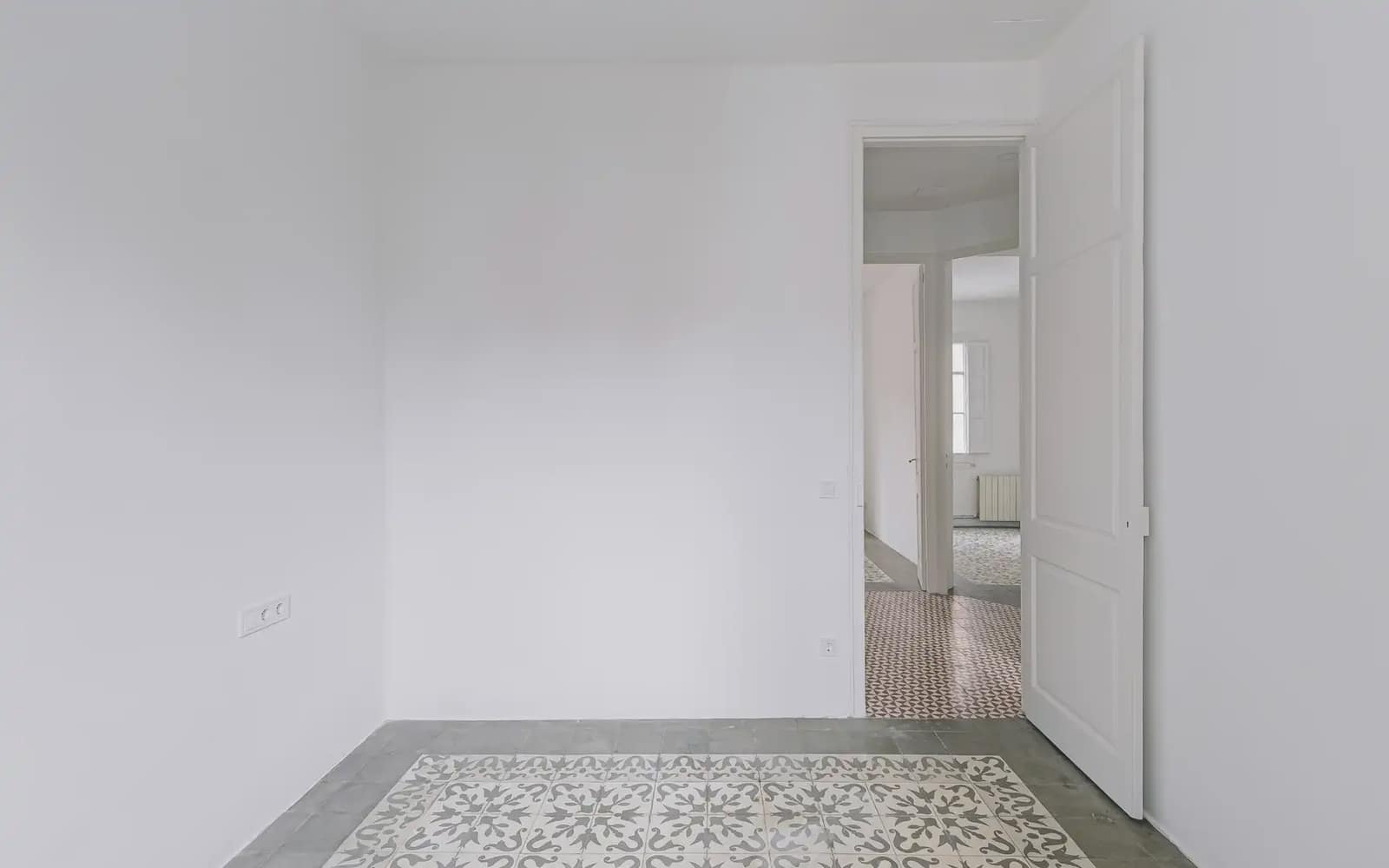 5 soveværelse Villa til salg i Barcelona by - € 750.000 (Ref: 9758823)