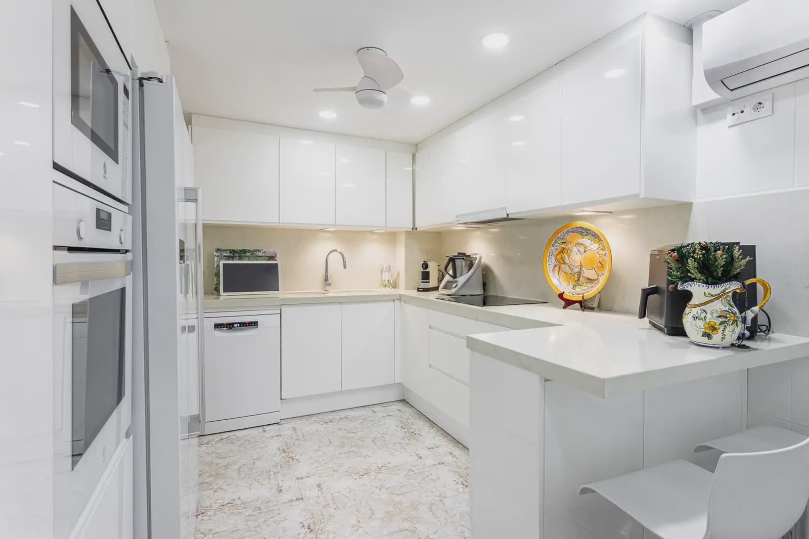 3 slaapkamer Flat te koop in Valencia stad met garage - € 589.700 (Ref: 9761517)