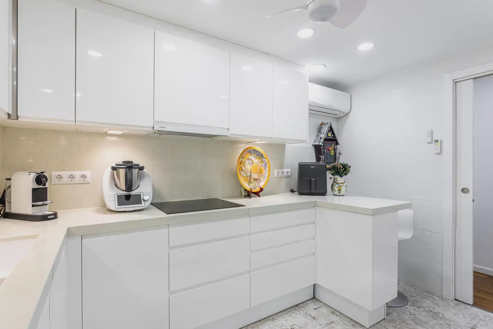 3 slaapkamer Flat te koop in Valencia stad met garage - € 589.700 (Ref: 9761517)