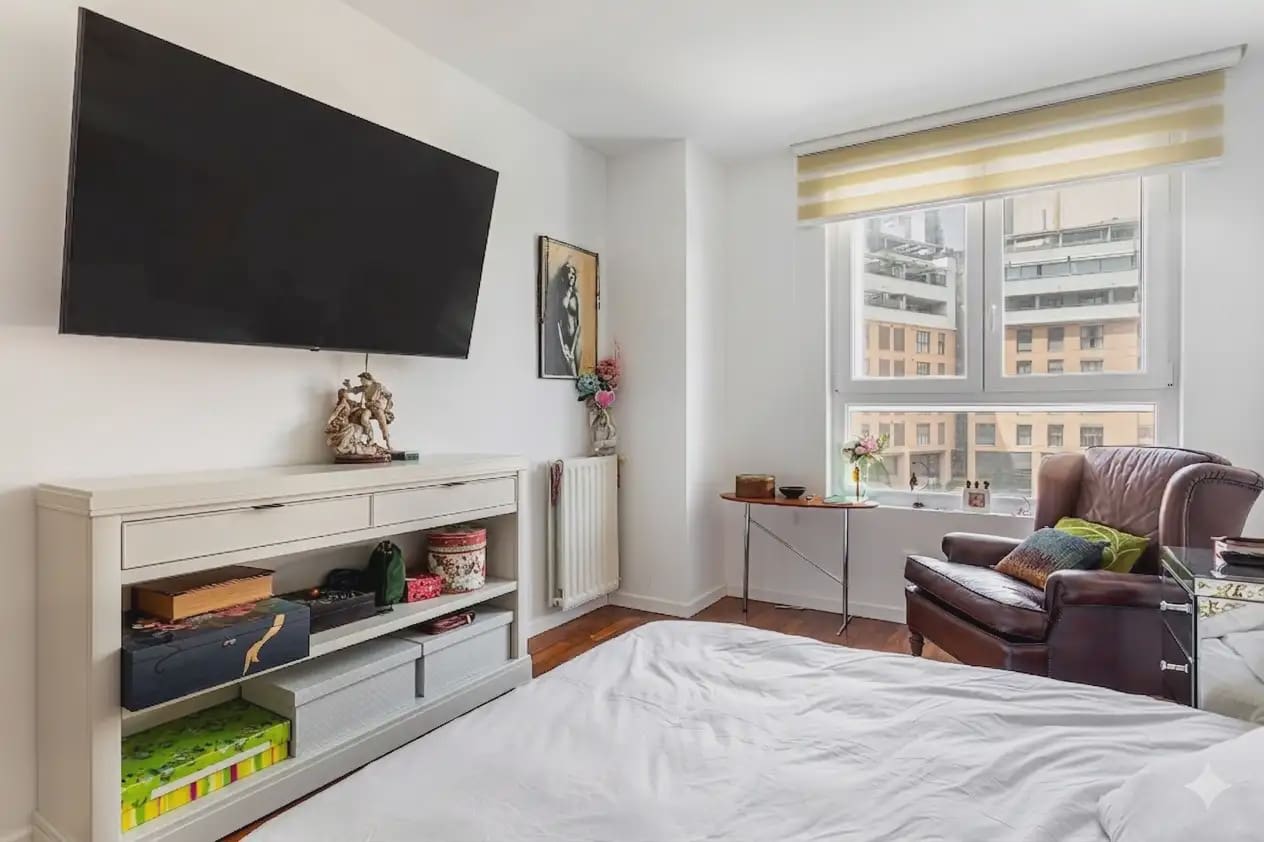3 bedroom Flat for sale in Valencia city with garage - € 589,700 (Ref: 9761517)