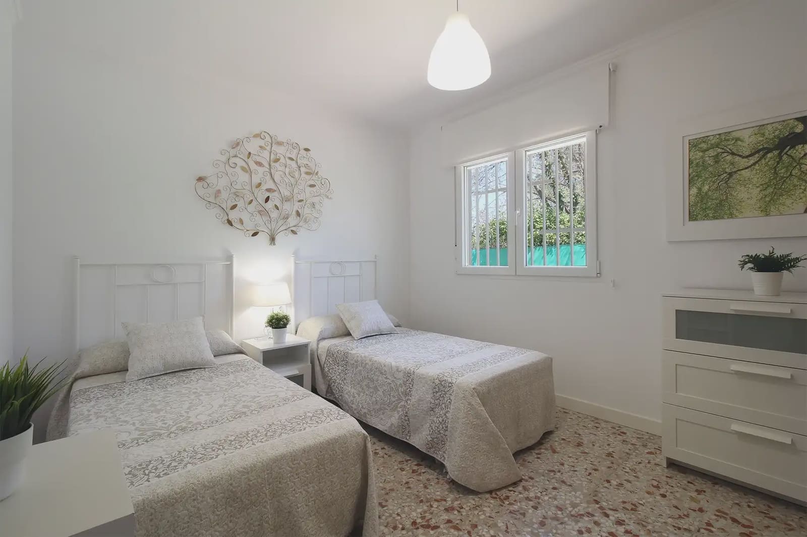 4 sypialnia Willa na sprzedaż w Miasto Albacete z basenem garażem - 339 000 € (Ref: 9775957)