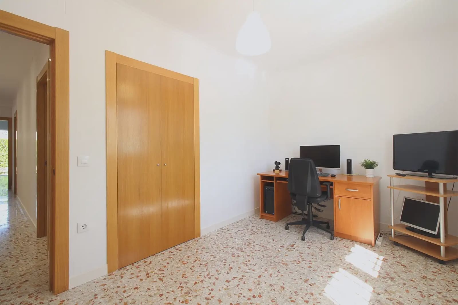 4 sypialnia Willa na sprzedaż w Miasto Albacete z basenem garażem - 339 000 € (Ref: 9775957)