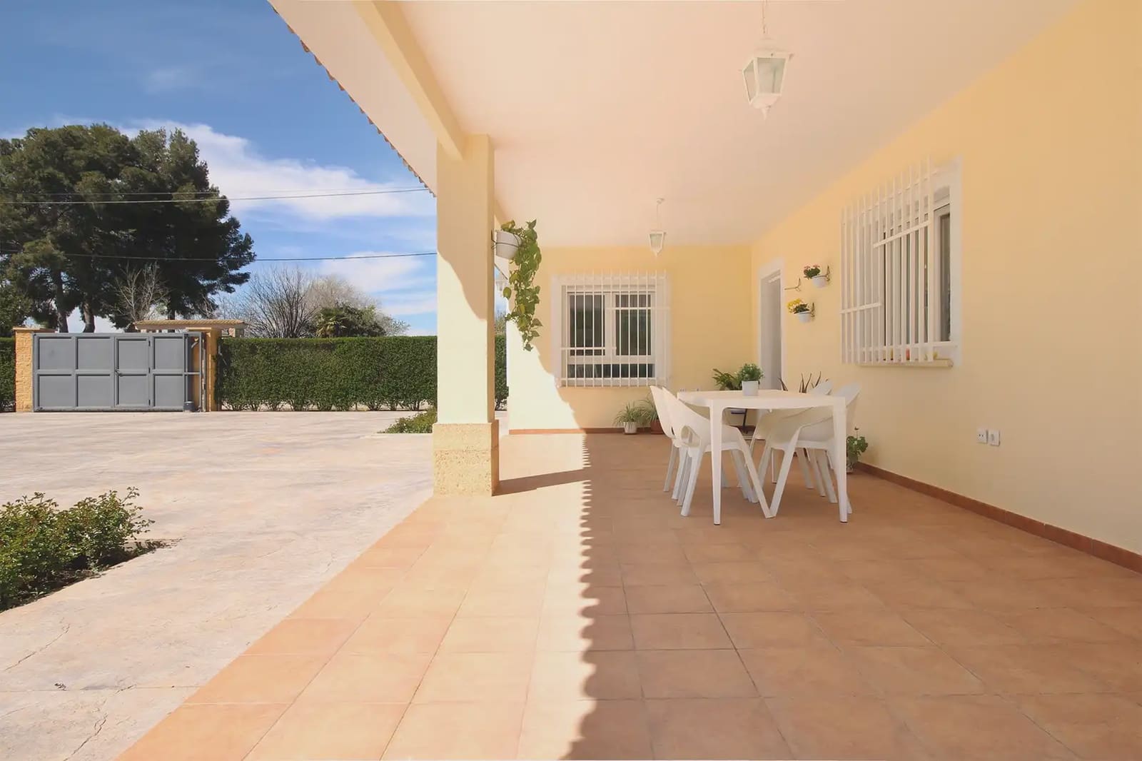 4 sypialnia Willa na sprzedaż w Miasto Albacete z basenem garażem - 339 000 € (Ref: 9775957)