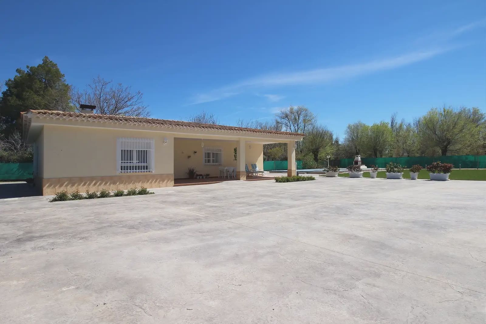 4 sypialnia Willa na sprzedaż w Miasto Albacete z basenem garażem - 339 000 € (Ref: 9775957)