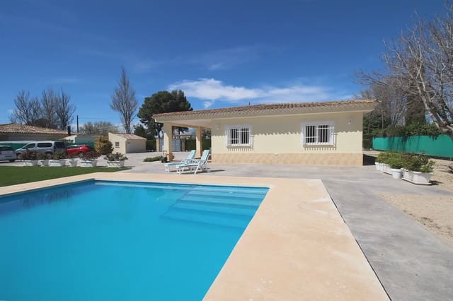 4 sypialnia Willa na sprzedaż w Aguas Nuevas, Miasto Albacete z basenem garażem - 339 000 € (Ref: 9775957)