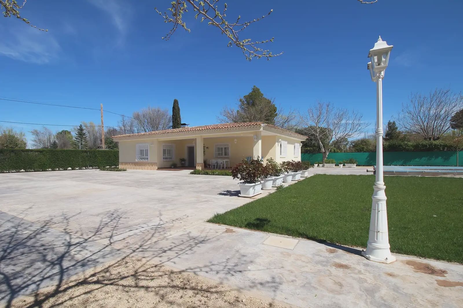 4 sypialnia Willa na sprzedaż w Miasto Albacete z basenem garażem - 339 000 € (Ref: 9775957)