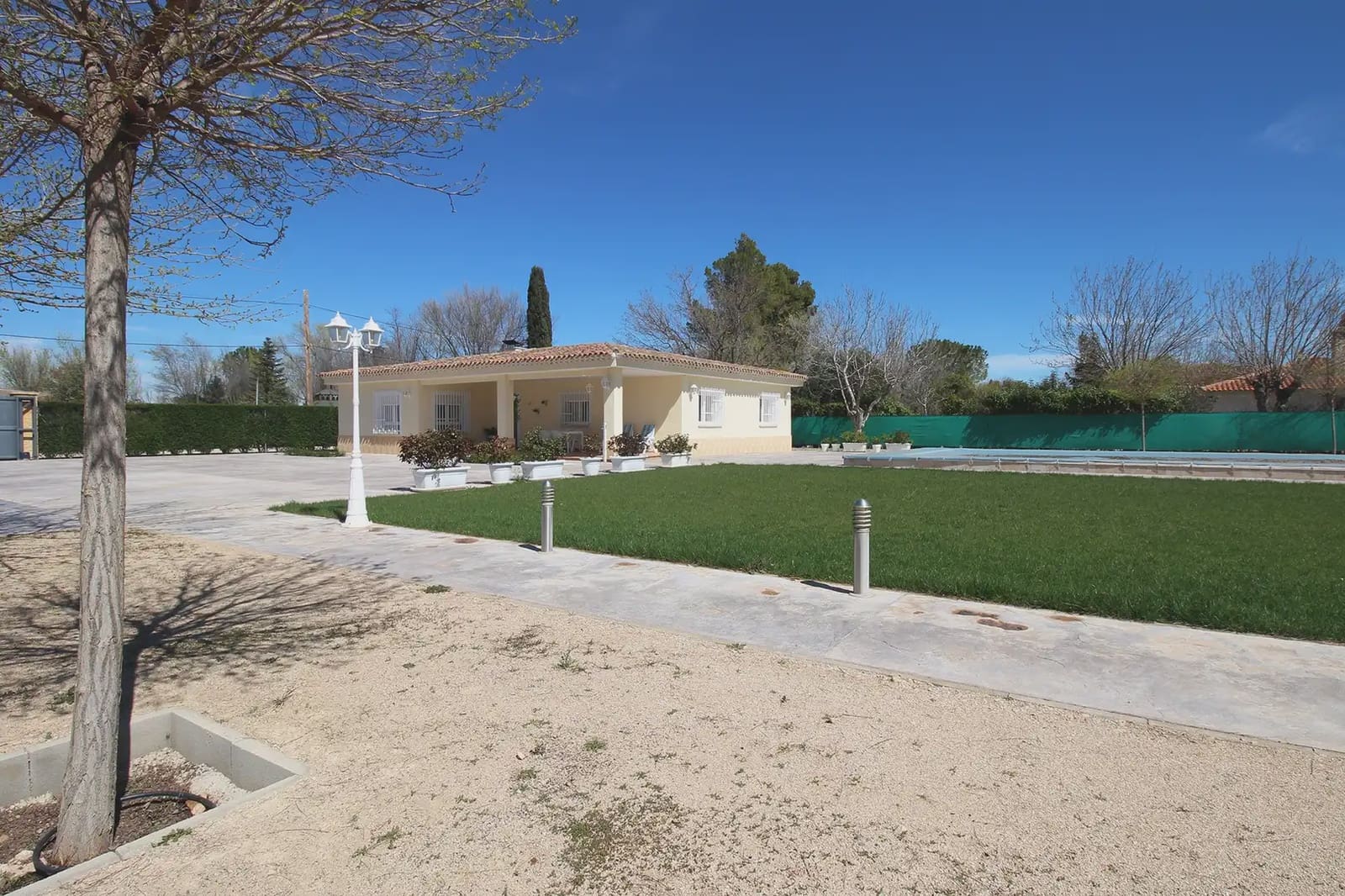 4 sypialnia Willa na sprzedaż w Miasto Albacete z basenem garażem - 339 000 € (Ref: 9775957)