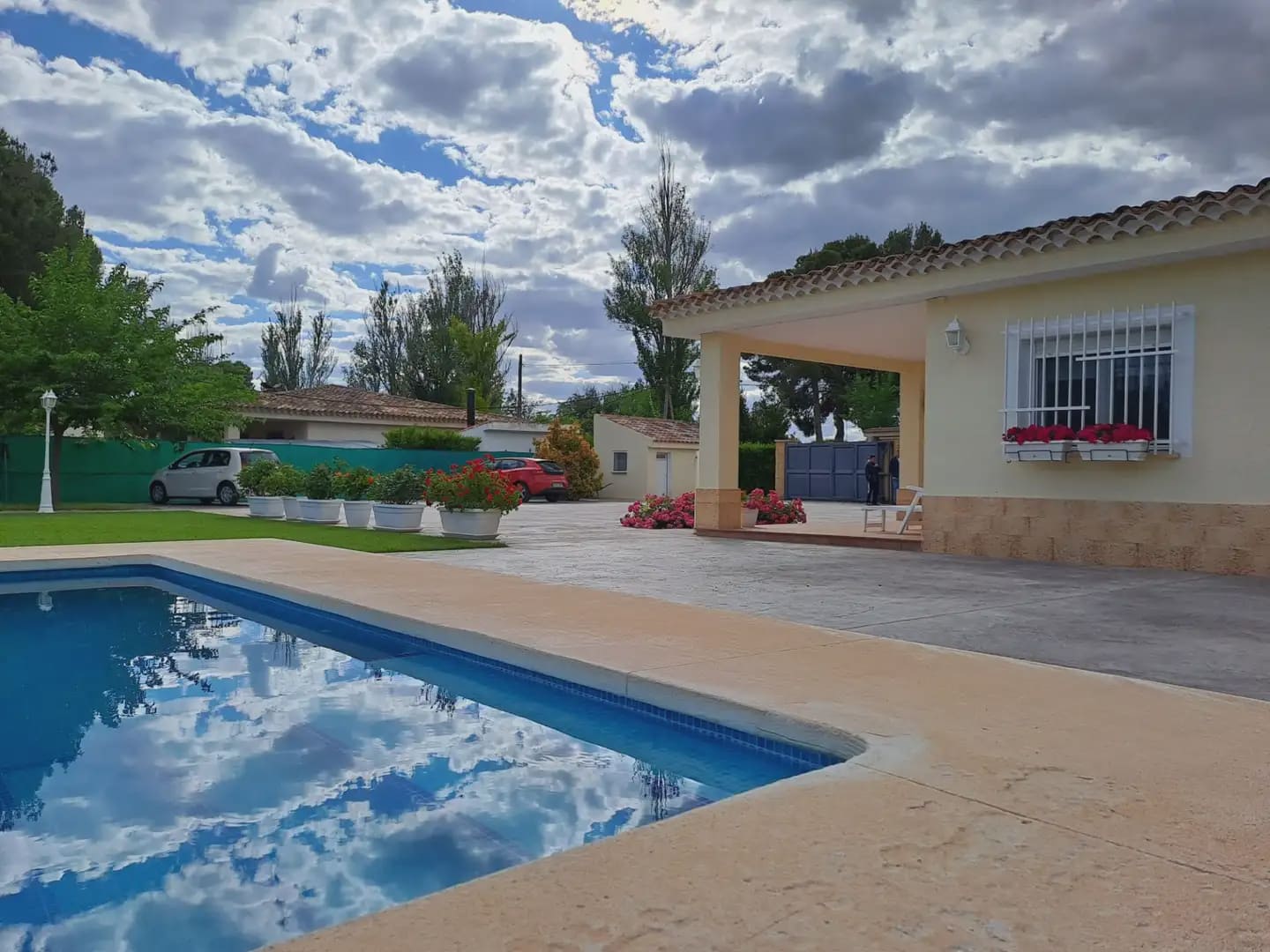 4 sypialnia Willa na sprzedaż w Miasto Albacete z basenem garażem - 339 000 € (Ref: 9775957)