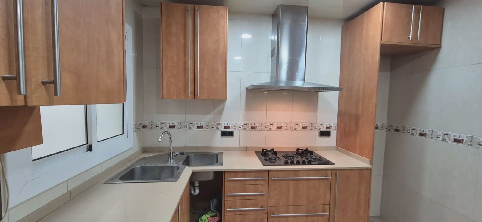 3 slaapkamer Flat te koop in Barcelona stad - € 235.000 (Ref: 9778458)