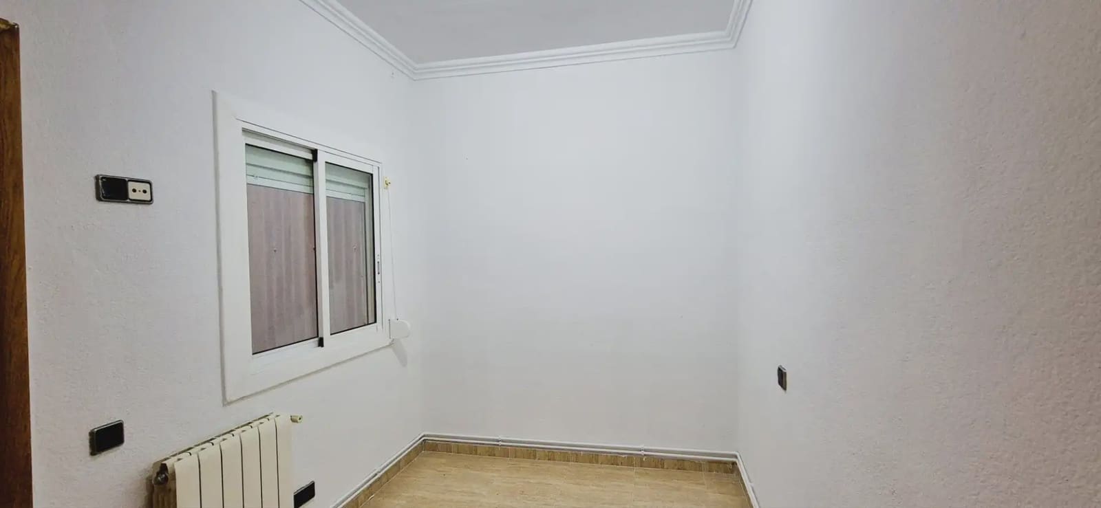 3 slaapkamer Flat te koop in Barcelona stad - € 235.000 (Ref: 9778458)