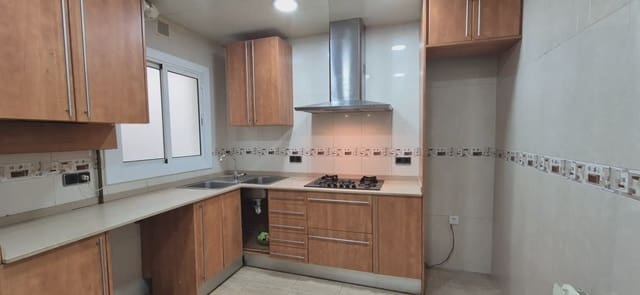 3 slaapkamer Flat te koop in Sarrià, Barcelona stad - € 235.000 (Ref: 9778458)