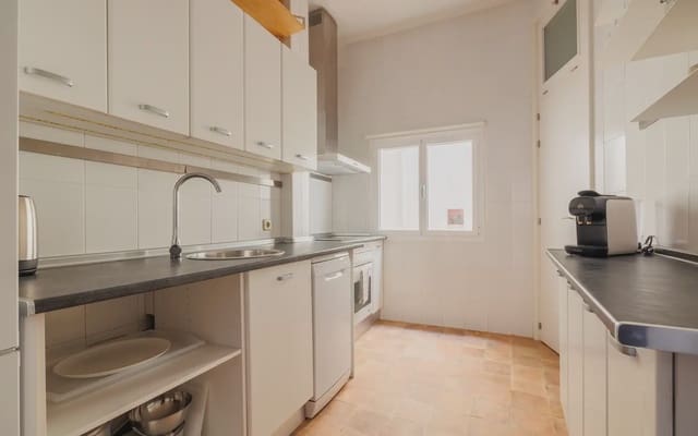 2 soveværelse Lejlighed til leje i Palacio, Madrid by - € 2.400 (Ref: 9778898)