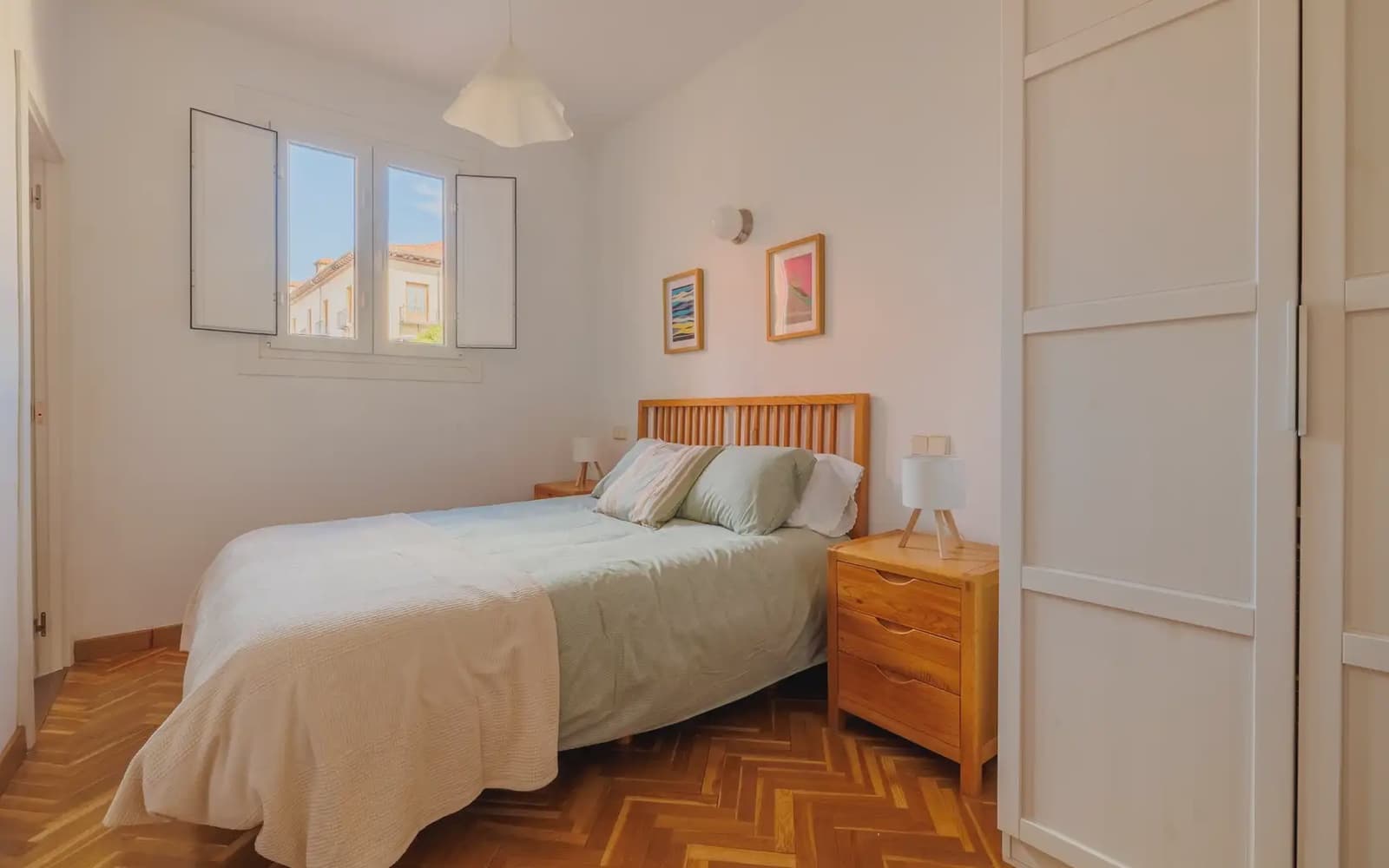 2 soveværelse Lejlighed til leje i Madrid by - € 2.400 (Ref: 9778898)
