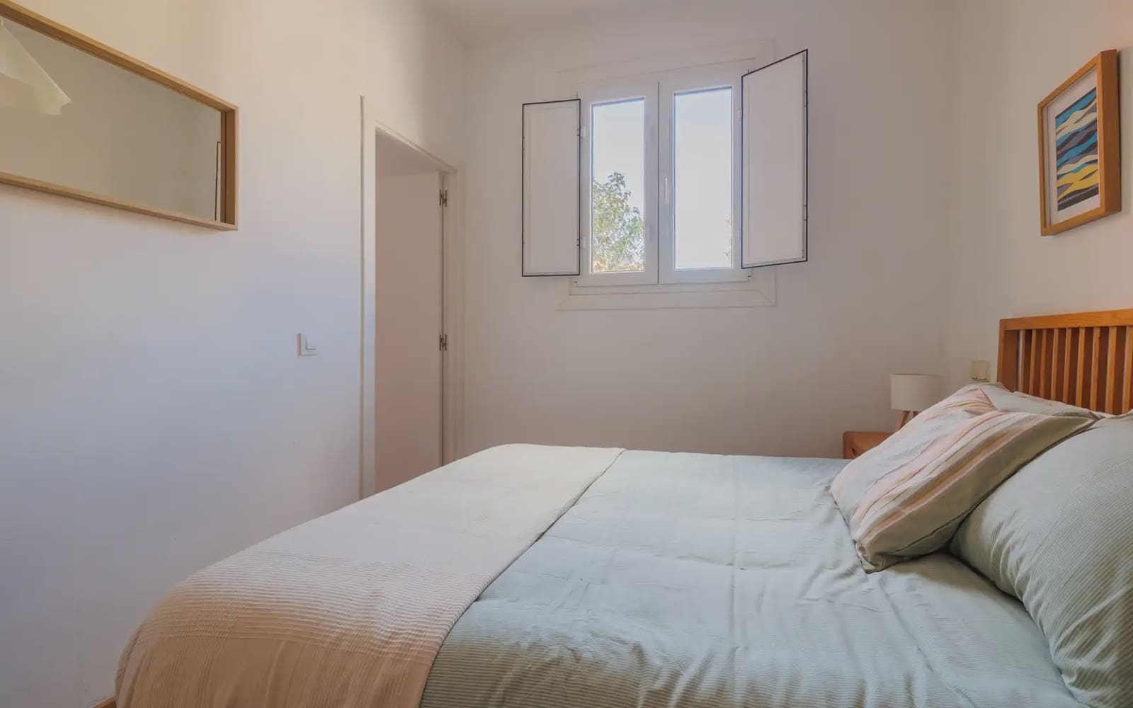 2 soveværelse Lejlighed til leje i Madrid by - € 2.400 (Ref: 9778898)