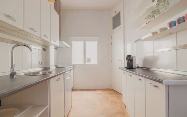 2 soveværelse Lejlighed til leje i Palacio, Madrid by - € 2.400 (Ref: 9778898)