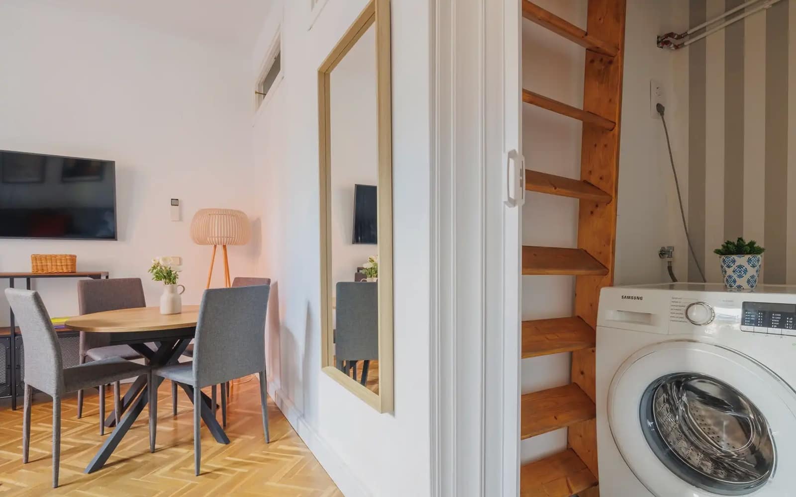 2 soveværelse Lejlighed til leje i Madrid by - € 2.400 (Ref: 9778898)