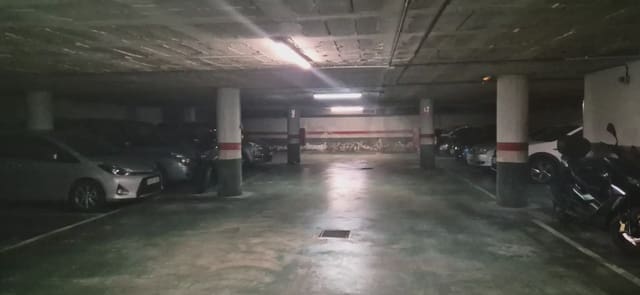 Garage à vendre à Sant Martí de Provenals, Barcelone ville - 15 000 € (Ref: 9781253)