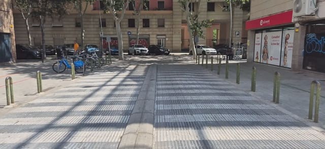 Garage à vendre à Sant Martí de Provenals, Barcelone ville - 15 000 € (Ref: 9781253)