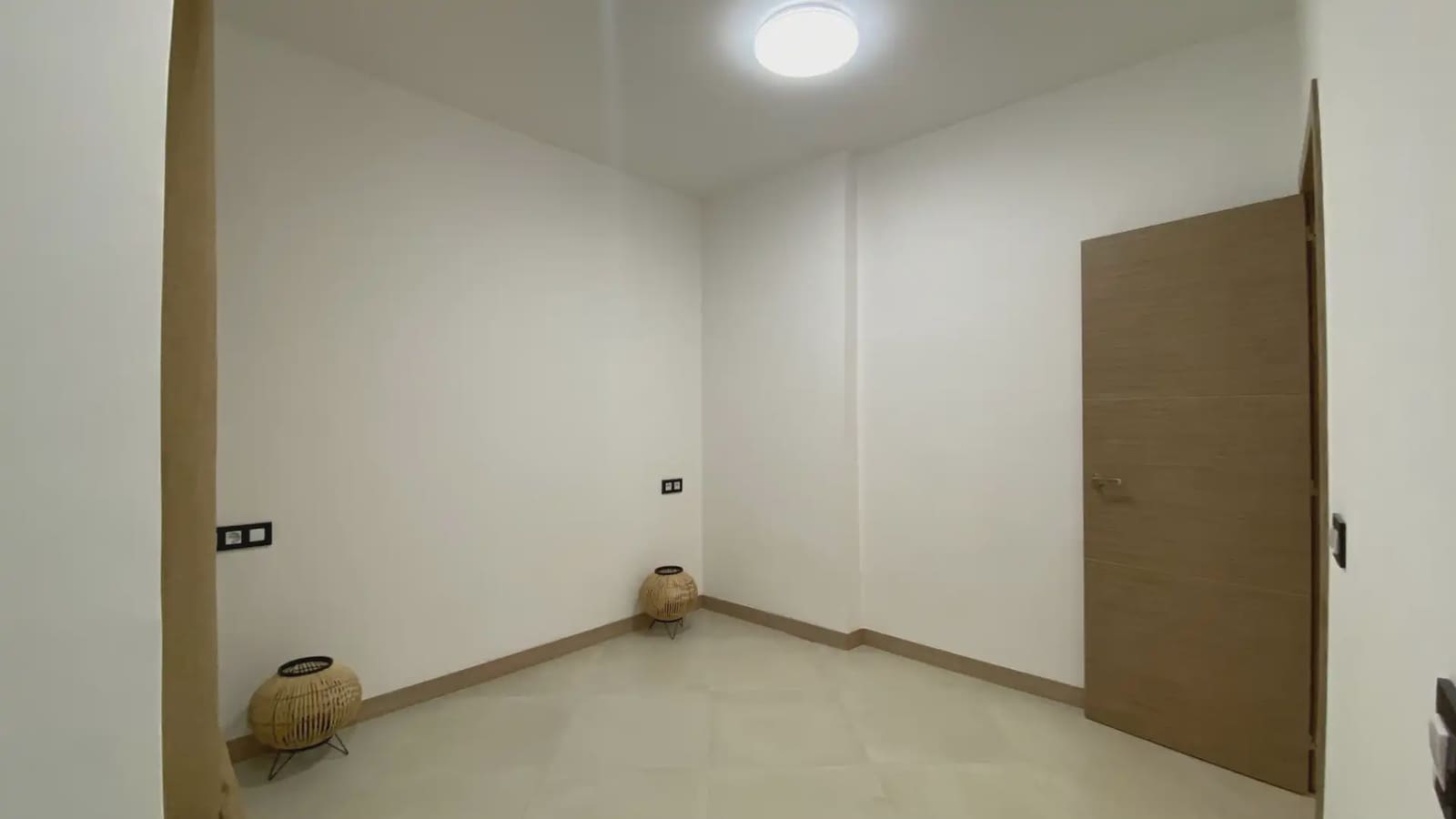 4 slaapkamer Flat te koop in Barcelona stad - € 420.000 (Ref: 9781412)