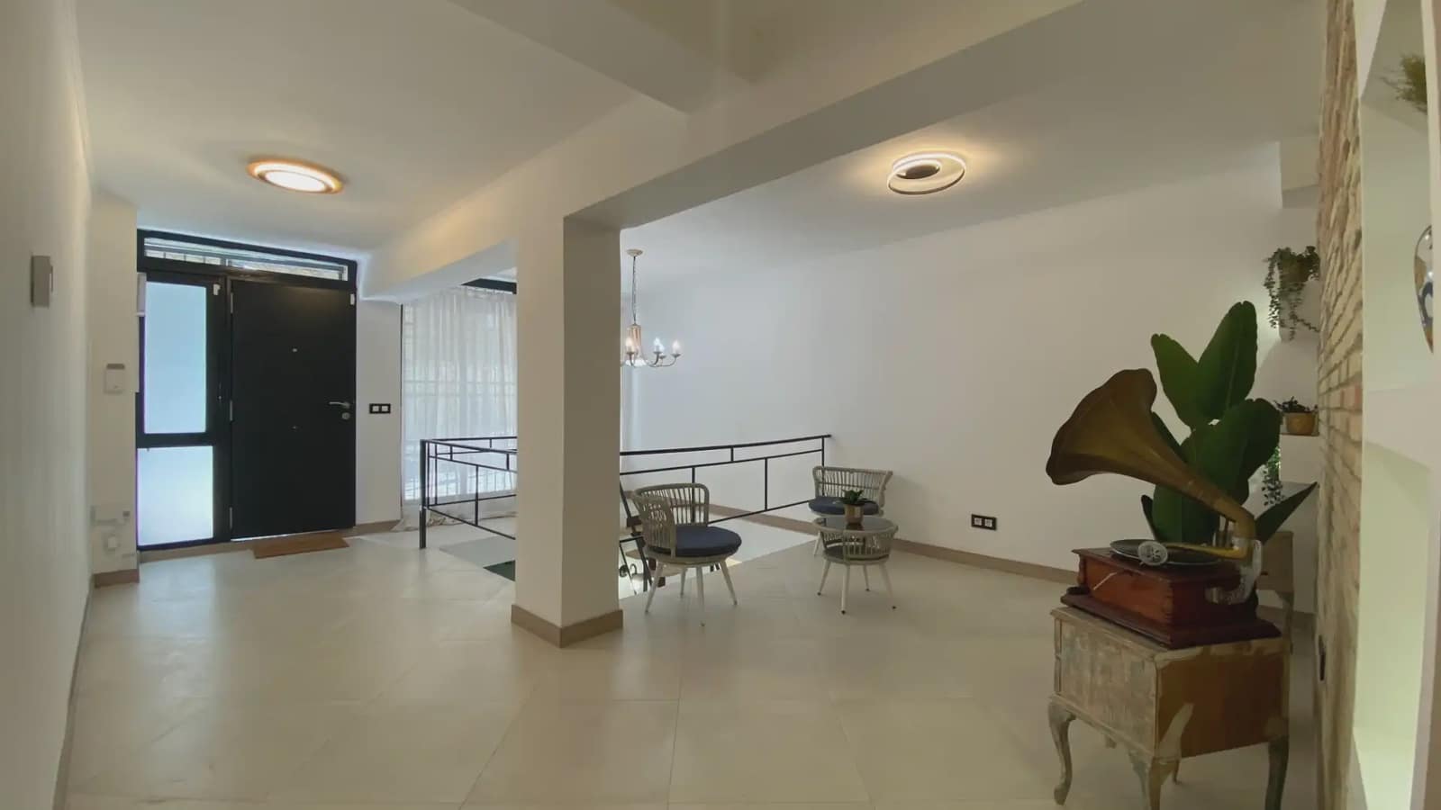 4 slaapkamer Flat te koop in Barcelona stad - € 420.000 (Ref: 9781412)