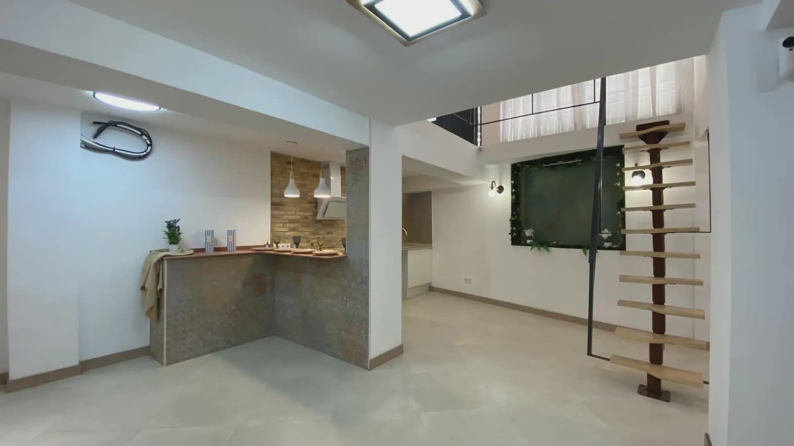 4 slaapkamer Flat te koop in Barcelona stad - € 420.000 (Ref: 9781412)