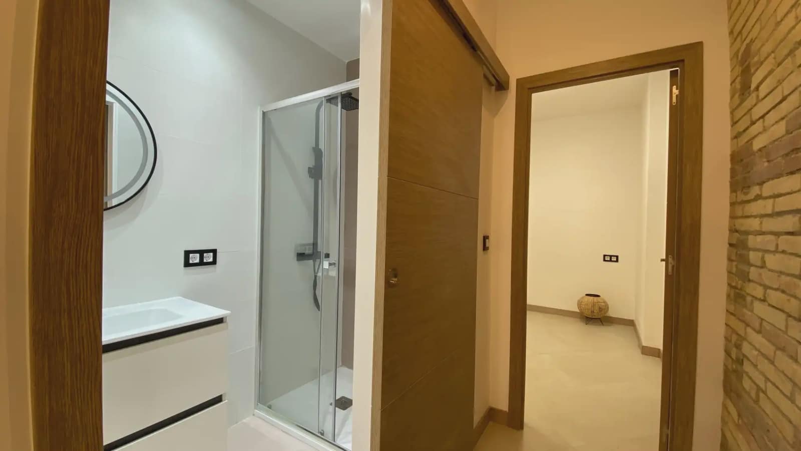 4 slaapkamer Flat te koop in Barcelona stad - € 420.000 (Ref: 9781412)