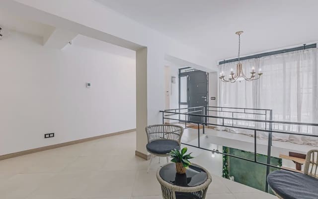 4 soverom Leilighet til salgs i El Poble Sec, Barcelona by - € 420 000 (Ref: 9781412)