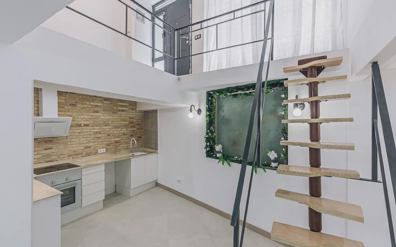 4 sovrum Lägenhet till salu i Barcelona stad - 389 000 € (Ref: 9781412)