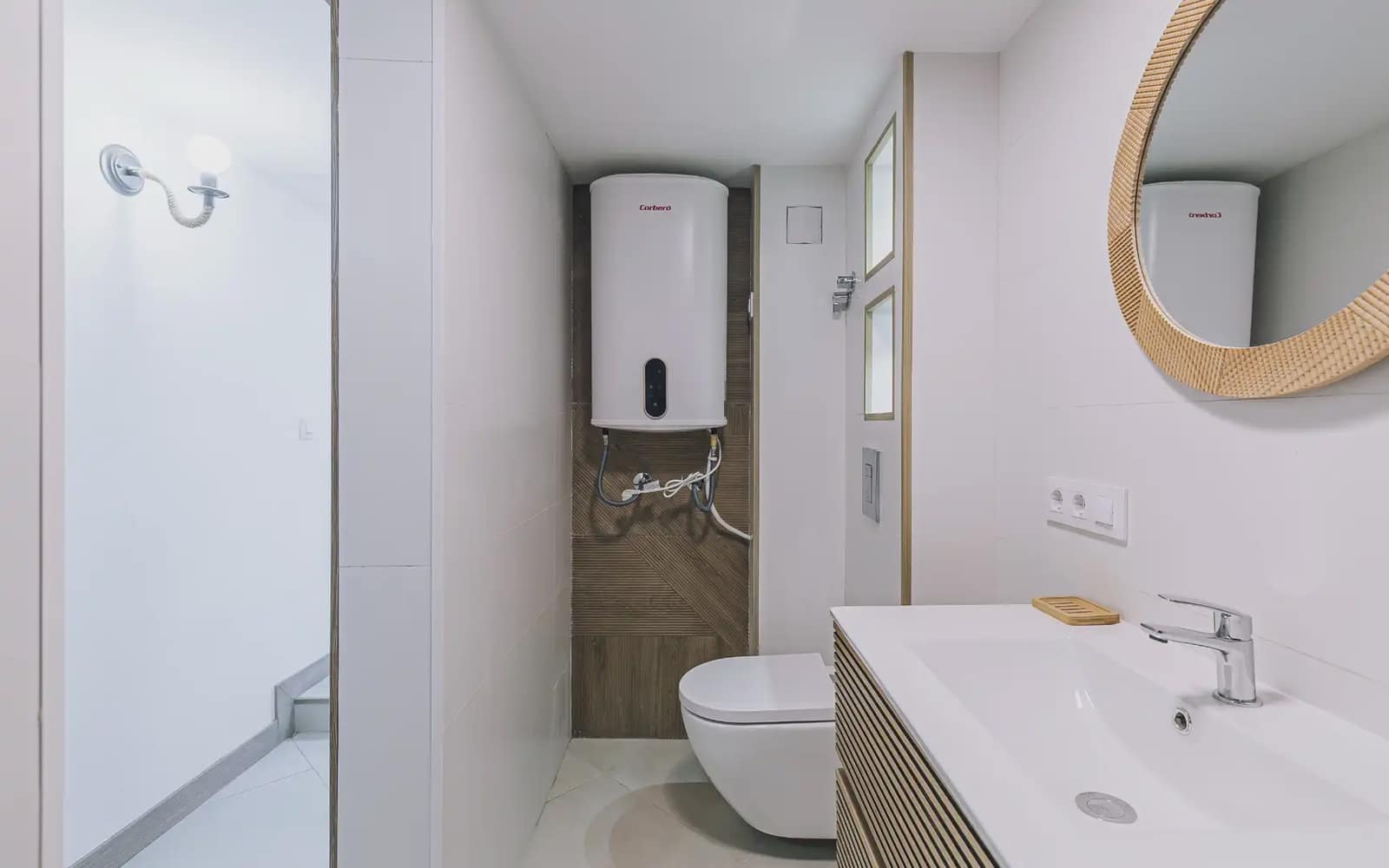 4 sovrum Lägenhet till salu i Barcelona stad - 389 000 € (Ref: 9781412)