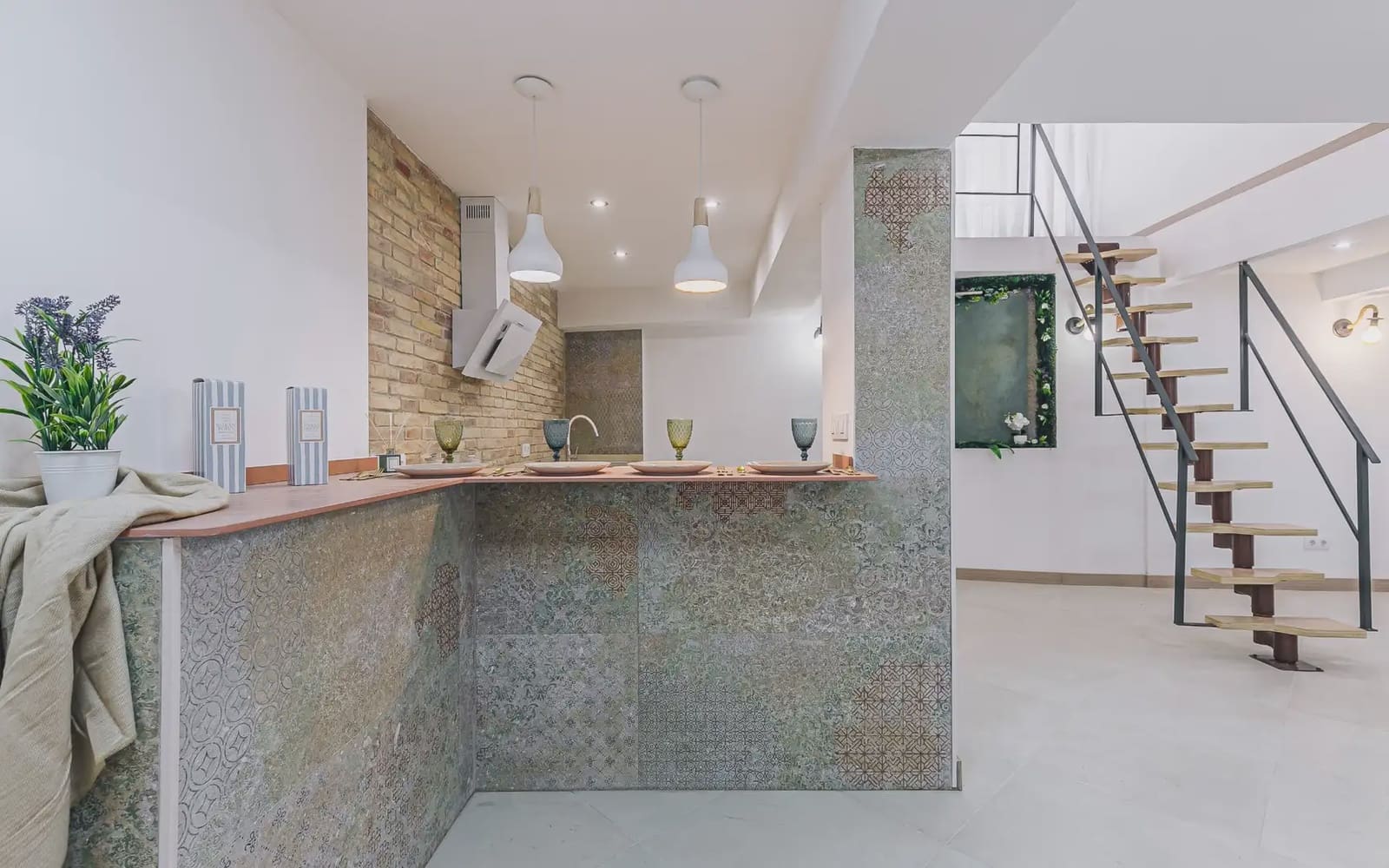 4 sovrum Lägenhet till salu i Barcelona stad - 389 000 € (Ref: 9781412)