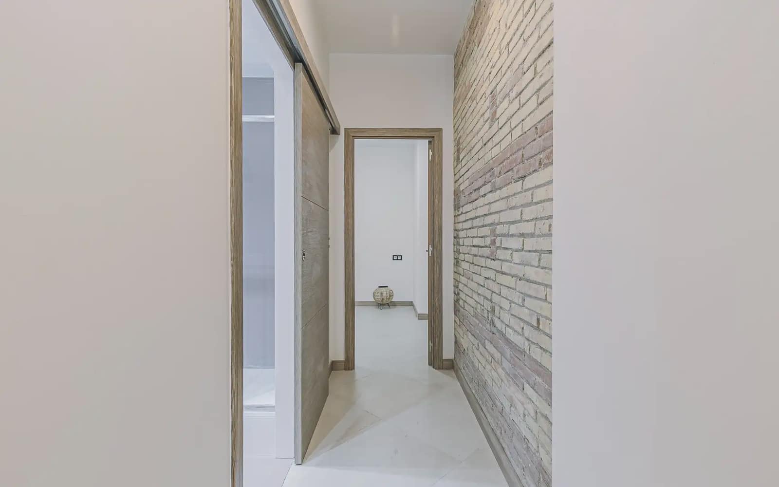 4 sovrum Lägenhet till salu i Barcelona stad - 389 000 € (Ref: 9781412)