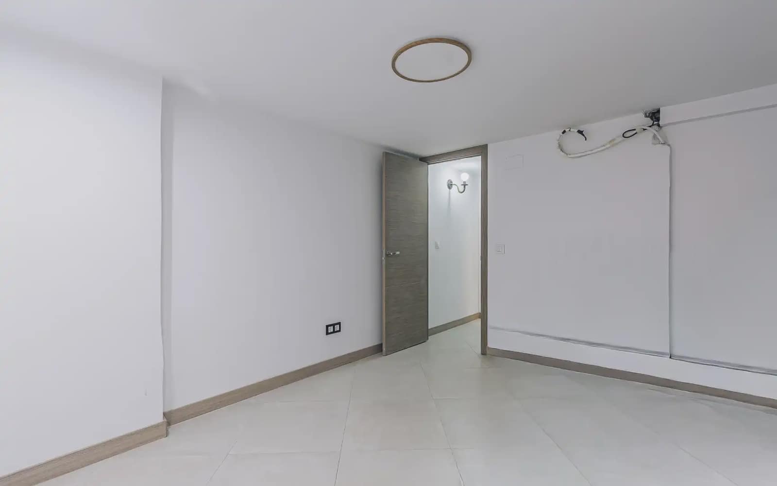 4 sovrum Lägenhet till salu i Barcelona stad - 389 000 € (Ref: 9781412)