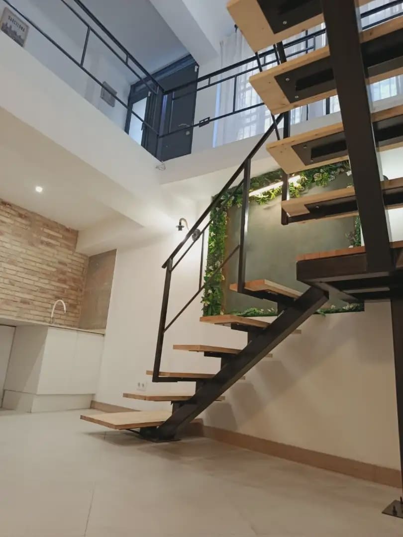 4 sovrum Lägenhet till salu i Barcelona stad - 389 000 € (Ref: 9781412)