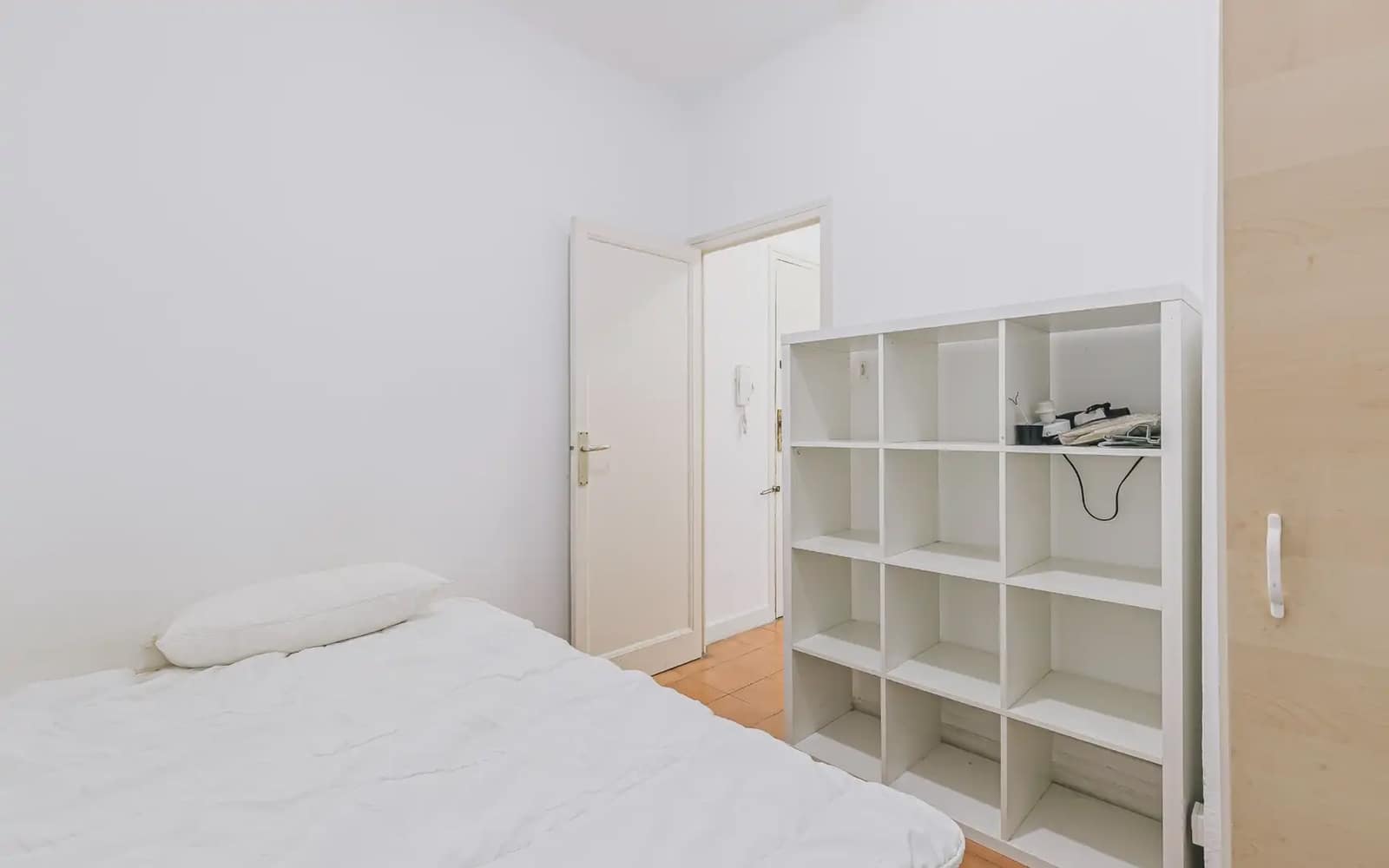 3 slaapkamer Flat te huur in Barcelona stad - € 913 (Ref: 9782360)