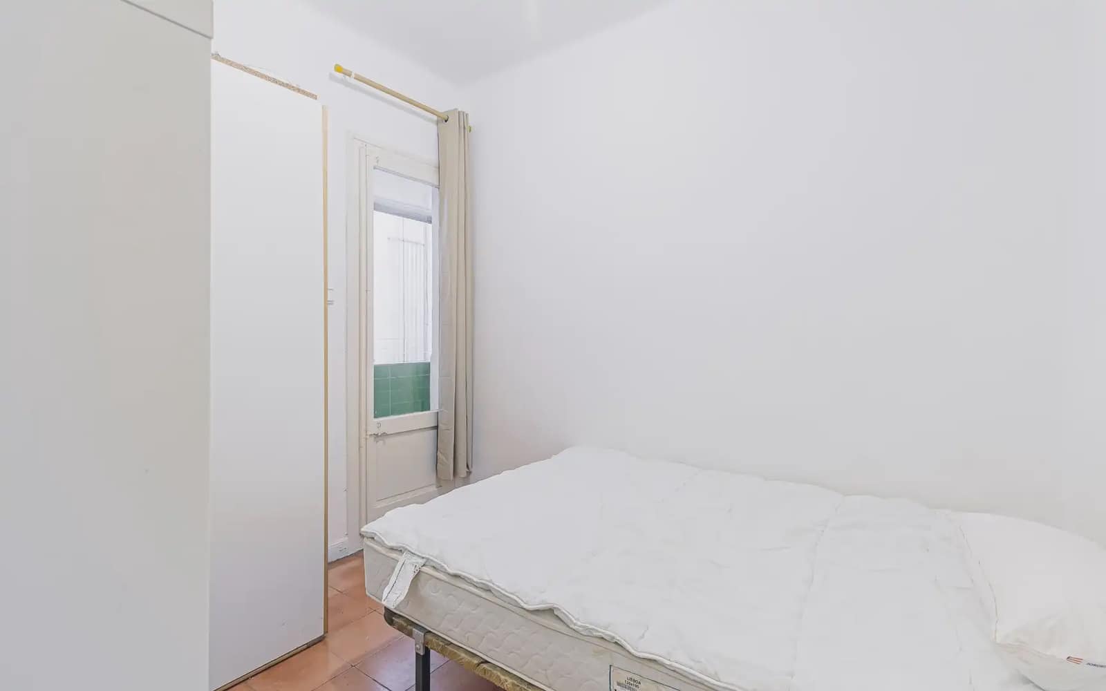 3 slaapkamer Flat te huur in Barcelona stad - € 913 (Ref: 9782360)