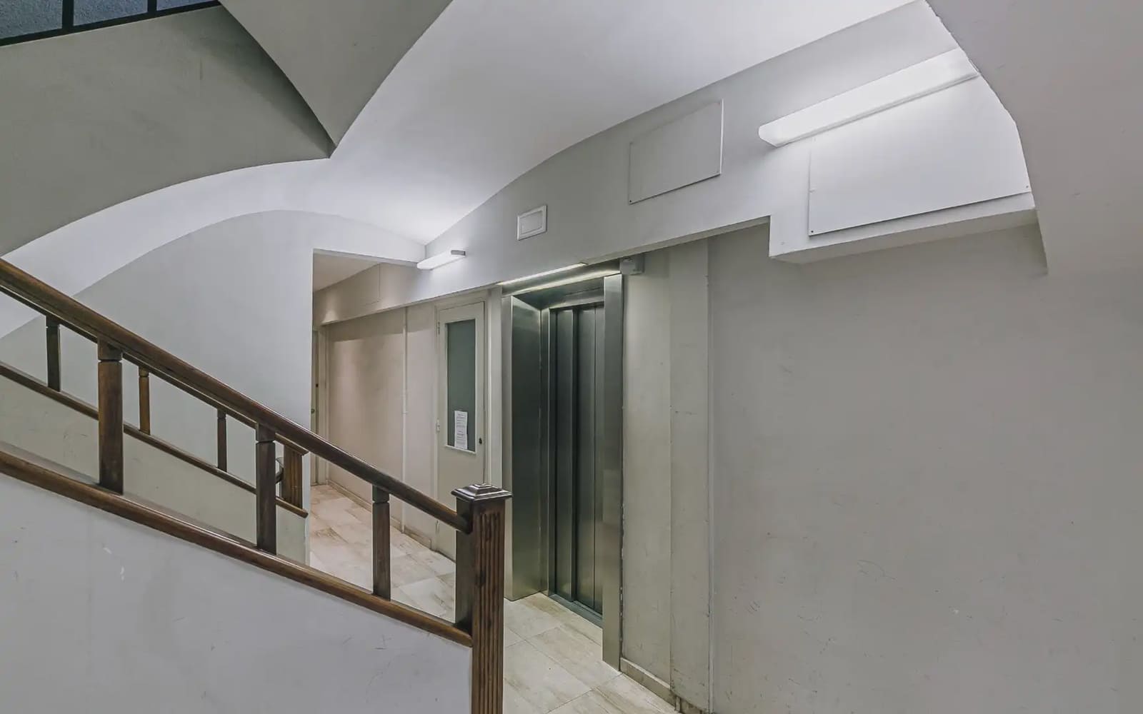 3 slaapkamer Flat te huur in Barcelona stad - € 913 (Ref: 9782360)