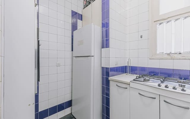 3 slaapkamer Flat te huur in El Baix Guinardó, Barcelona stad - € 913 (Ref: 9782360)