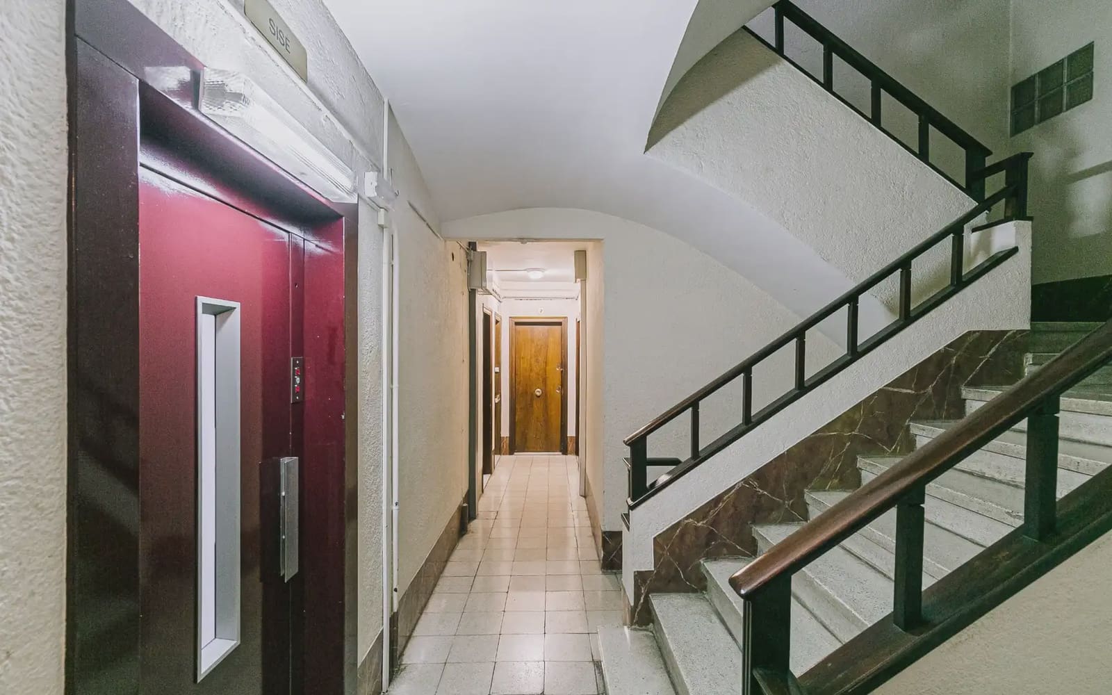 3 slaapkamer Flat te huur in Barcelona stad - € 913 (Ref: 9782360)