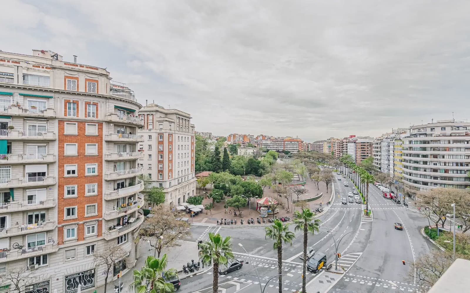 3 slaapkamer Flat te huur in Barcelona stad - € 913 (Ref: 9782360)