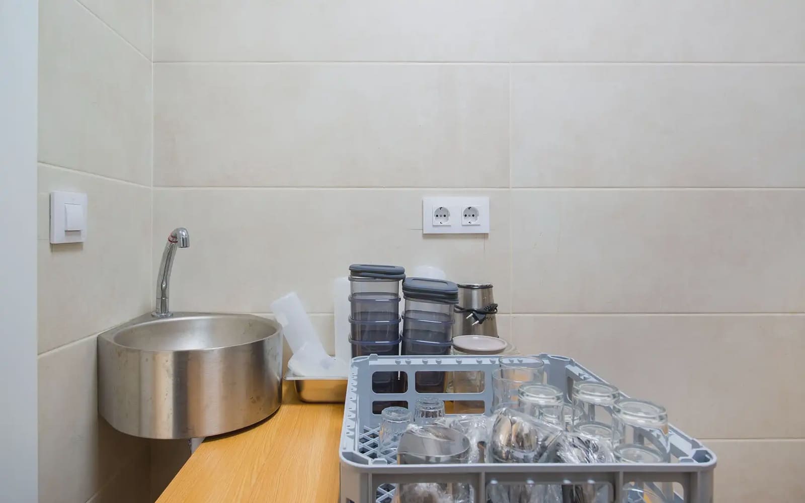 Erhverv til salg i Barcelona by - € 190.000 (Ref: 9784512)