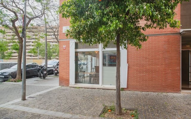 Kommersiell till salu i La Marina de Port, Barcelona stad - 190 000 € (Ref: 9784512)