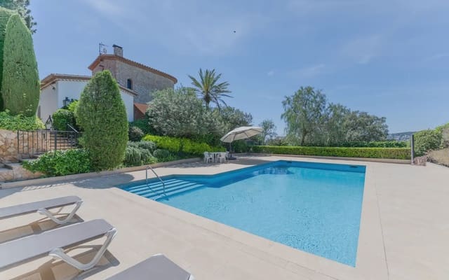 8 soverom Villa til salgs i Calonge i Sant Antoni med svømmebasseng garasje - € 2 000 000 (Ref: 9788809)