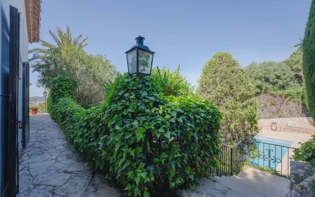 8 soverom Villa til salgs i Calonge i Sant Antoni med svømmebasseng garasje - € 2 000 000 (Ref: 9788809)