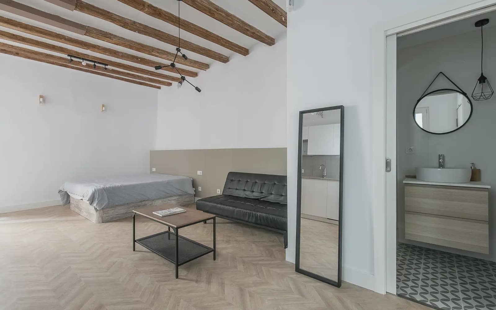 1 makuuhuone Asunto myytävänä paikassa Barcelona kaupunki - 150 000 € (Ref: 9789796)