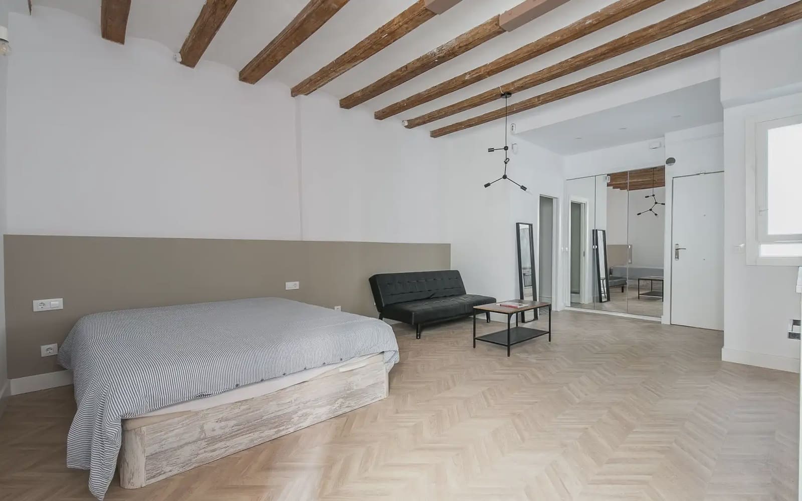 1 makuuhuone Asunto myytävänä paikassa Barcelona kaupunki - 150 000 € (Ref: 9789796)